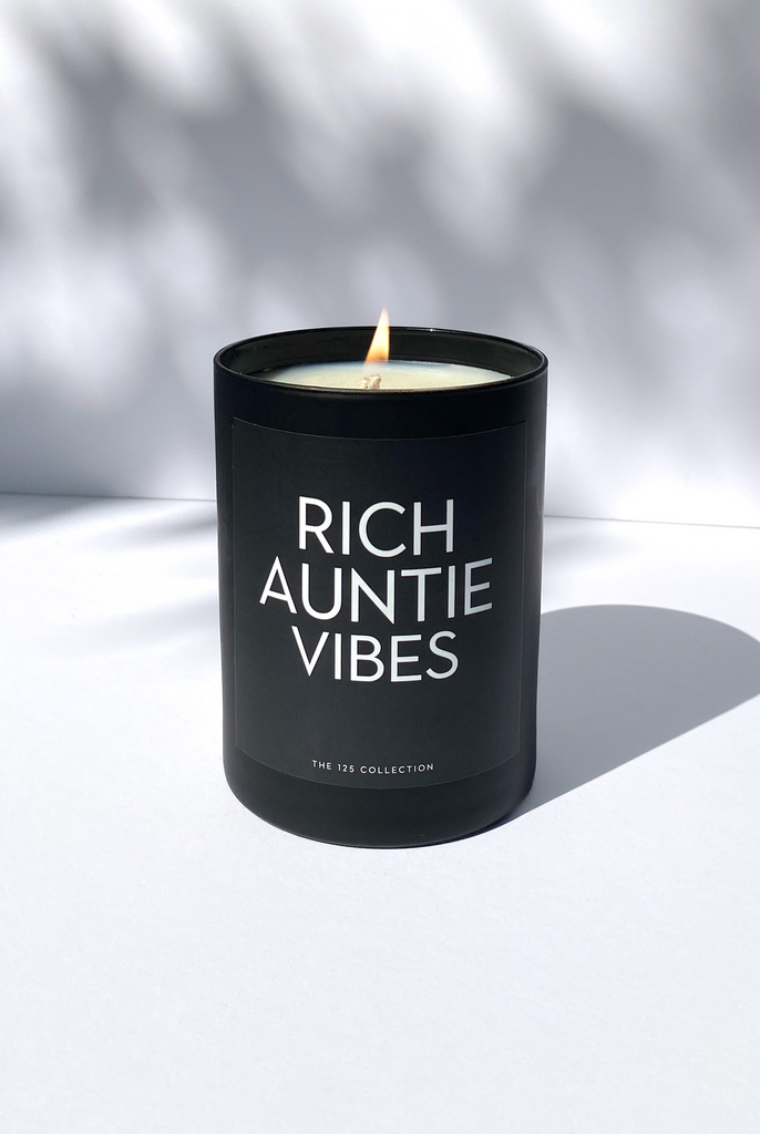 rich auntie vibes candle front